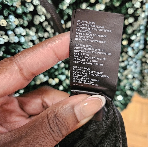 Brand New Cocktail Sequins Dress in beautiful crafted light emerald green shade - Picture 3 of 11